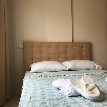 Guendogan Kuecuekbuek Te Deniz'E 5 Dakika Holiday home *